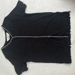 ✨3/$18✨ H&M Black Knitwear with White Detailing